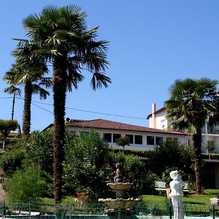 Aux Tauzins Hotel Montfort-en-Chalosse Exterior foto