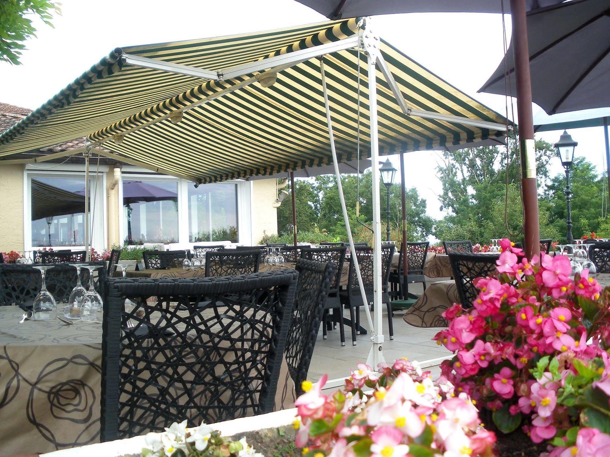 Aux Tauzins Hotel Montfort-en-Chalosse Exterior foto